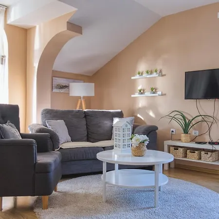 Prenociste Dunav 97 K6 Appartamento Novi Banovci